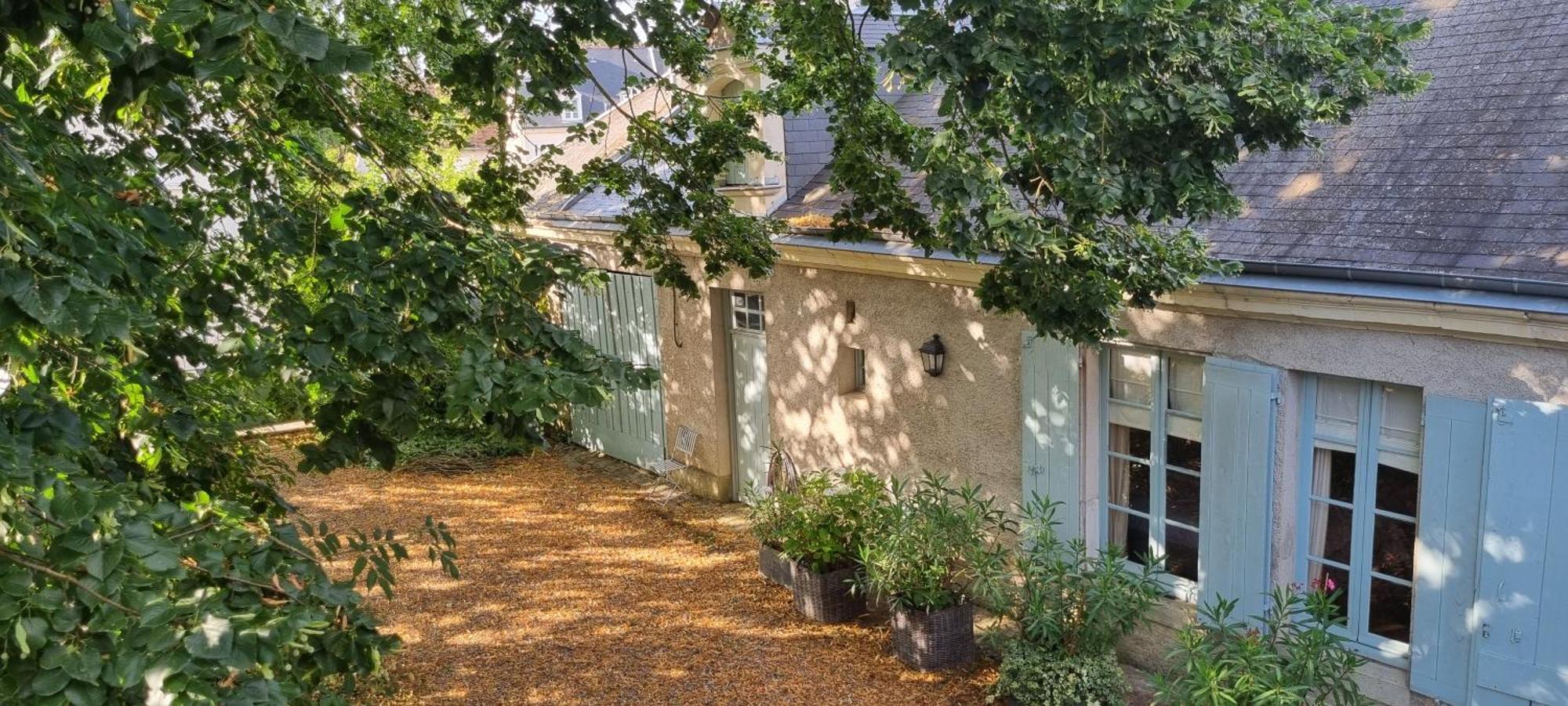 La Maison Celadon Prunay-Cassereau エクステリア 写真